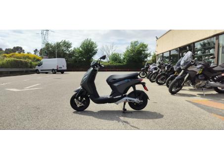 PIAGGIO 1 Electrique 50cc - Octobre 2023
